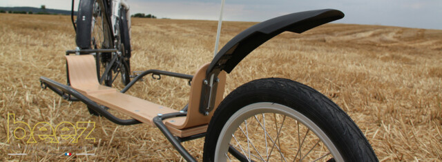 Support en contreplaqué pour remorque de vélo
