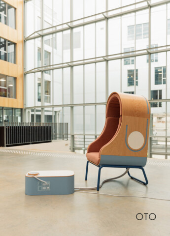 fauteuil pour autiste en contreplaqué moulé